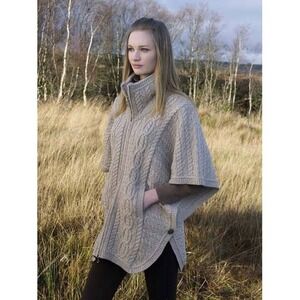 Aran Crafts Beige Oatmeal Merino Wool Zip Front Cape Cable Knit‎ Sweater Sz M/L